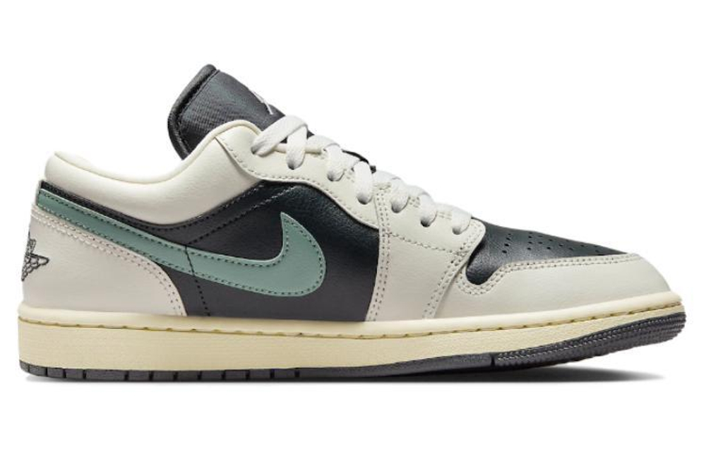 Кроссовки Jordan Air Jordan 1 Low Jade Smoke (Женская размерная сетка)
