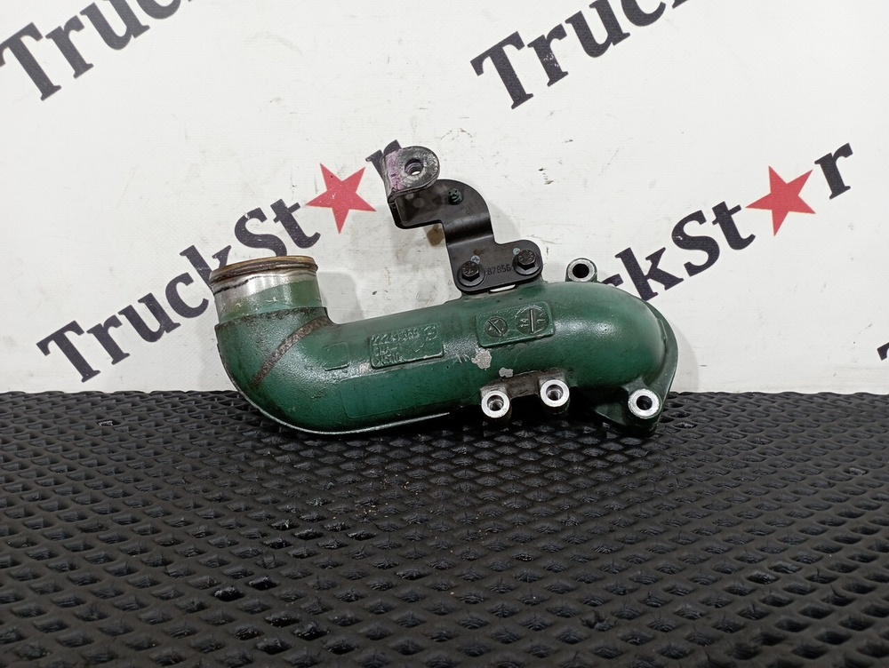 Патрубок системы охлаждения