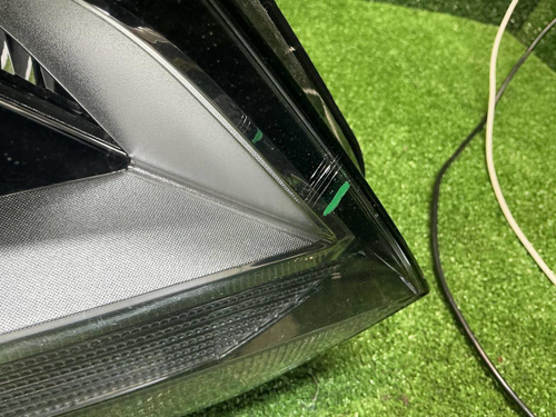 Фара правая VW Tiguan 1 (2011-2018) ксенон