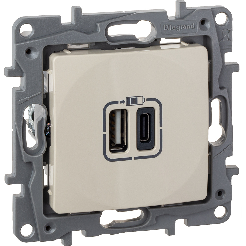 Розетка USB тип А / тип С 3000мА 15Вт - слоновая кость ETIKA Legrand