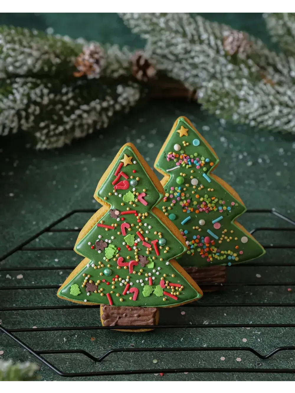 Имбирные пряники макси "Елочки" 10 шт. Имбирные пряники макси "Елочки" 10 шт.