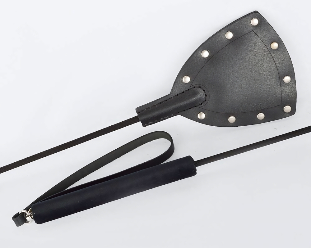 Черный стек Готика с заклепками - 67 см. (Цвет: черный)