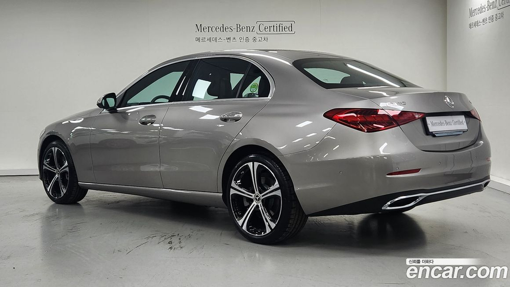 Mercedes-Benz C-Class W206 C300 4MATIC Avangarde (12.2023)