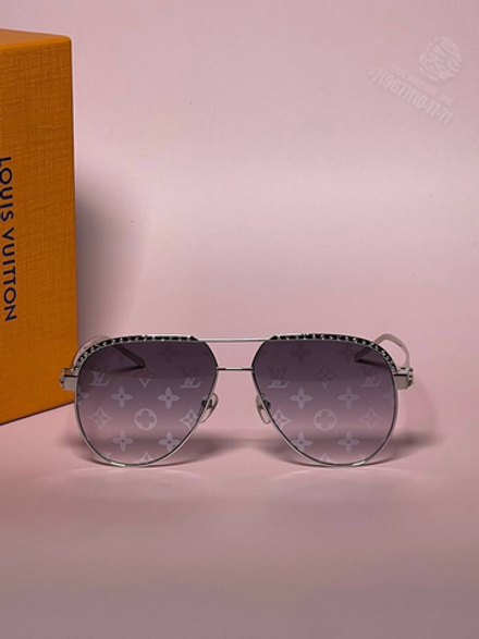 Солнечные очки Louis Vuitton