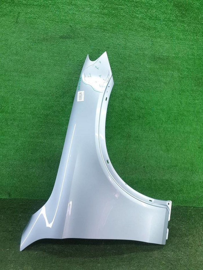 Крыло переднее правое Mercedes GLC X253 (15-22)