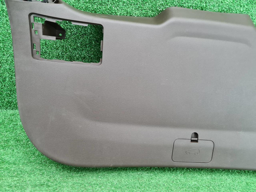 Обшивка крышки багажника Faw Bestune T77 (18-нв)