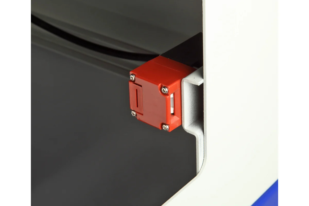 Станок фрезерный с подвижным столом БЕЛМАШ MM1500ST1000