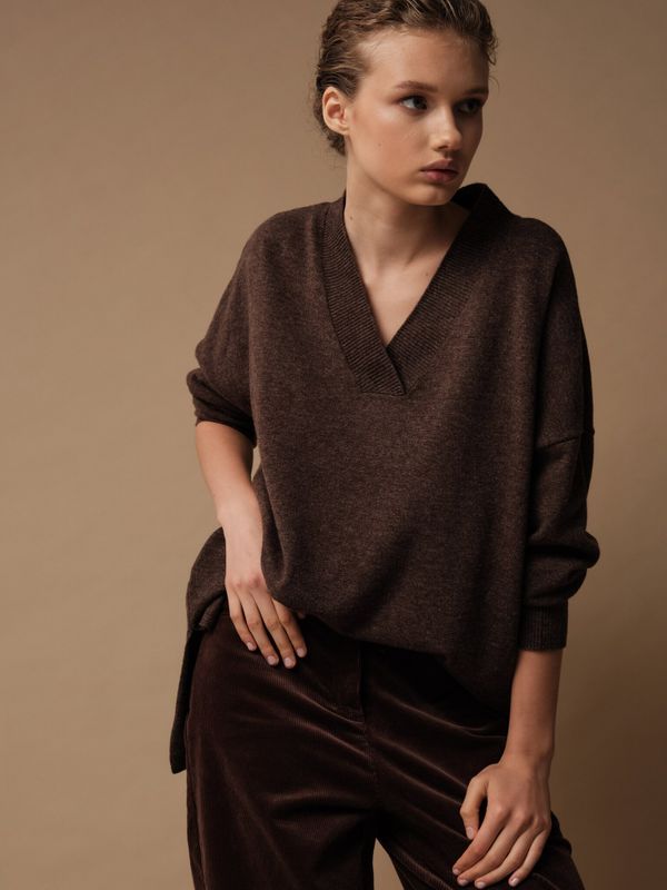 J0251-8100 Джемпер женский, шоколадный dbr