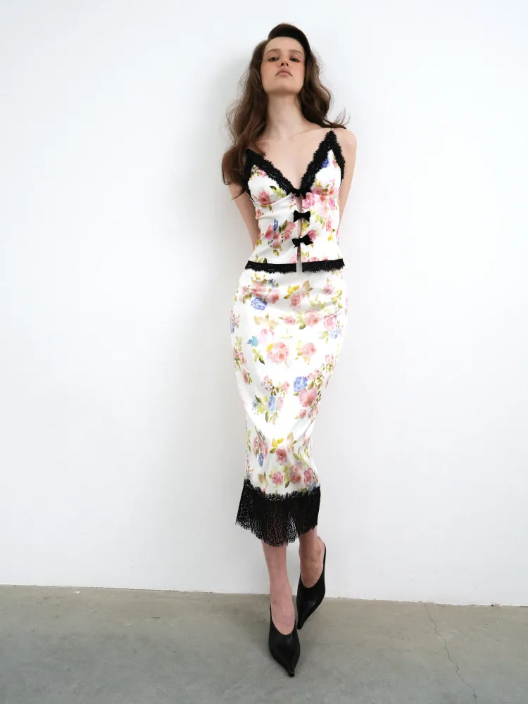 Мюриэл миди (Muriel миди), юбка миди из черного атласа с цветочным принтом и отделкой кружевом