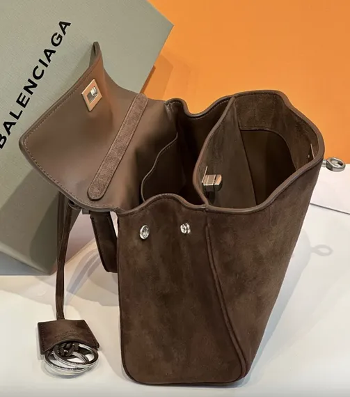 BALENCIAGA RODEO HANDBAG Коричневый