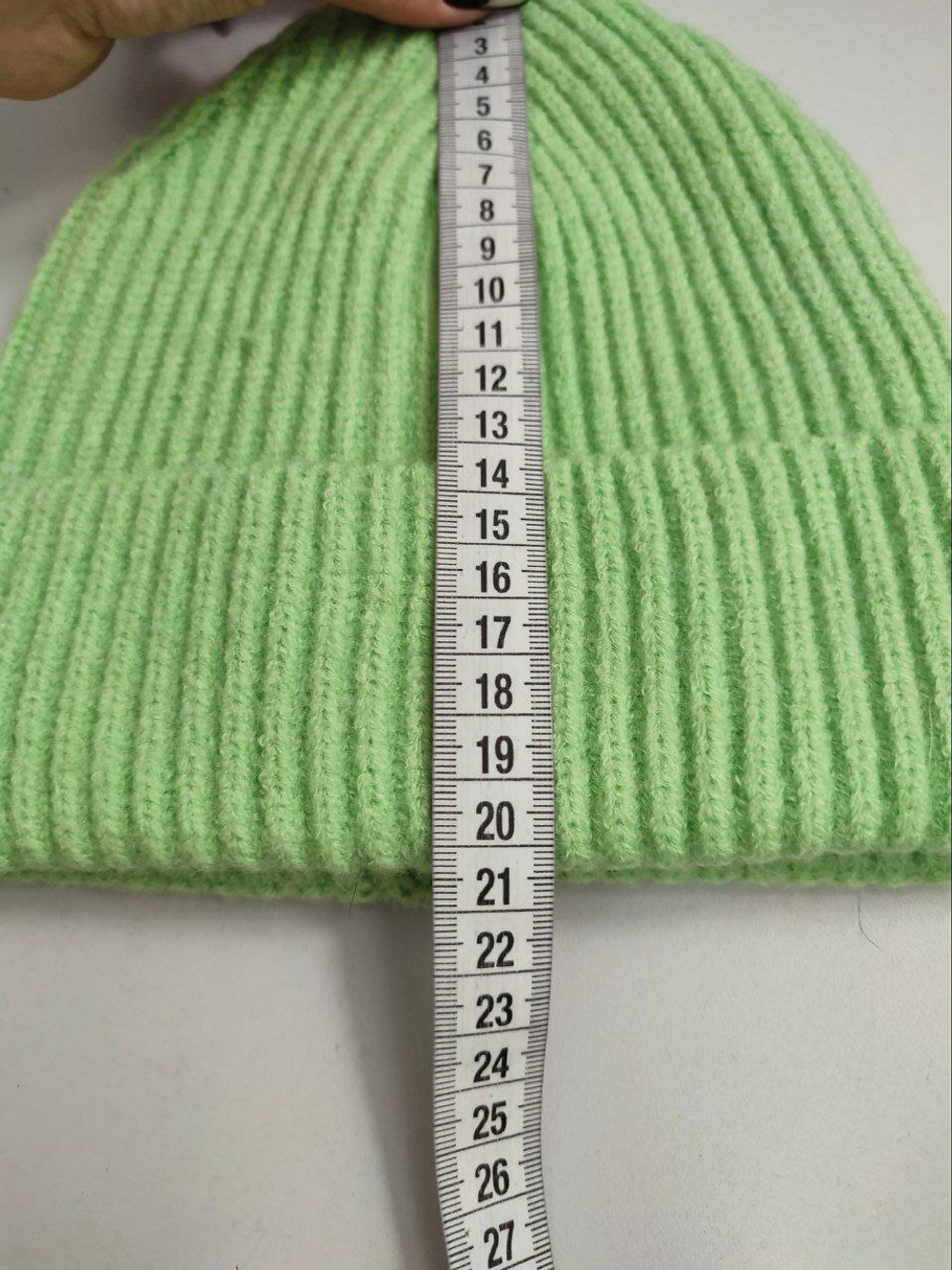 Шапка красивого цвета