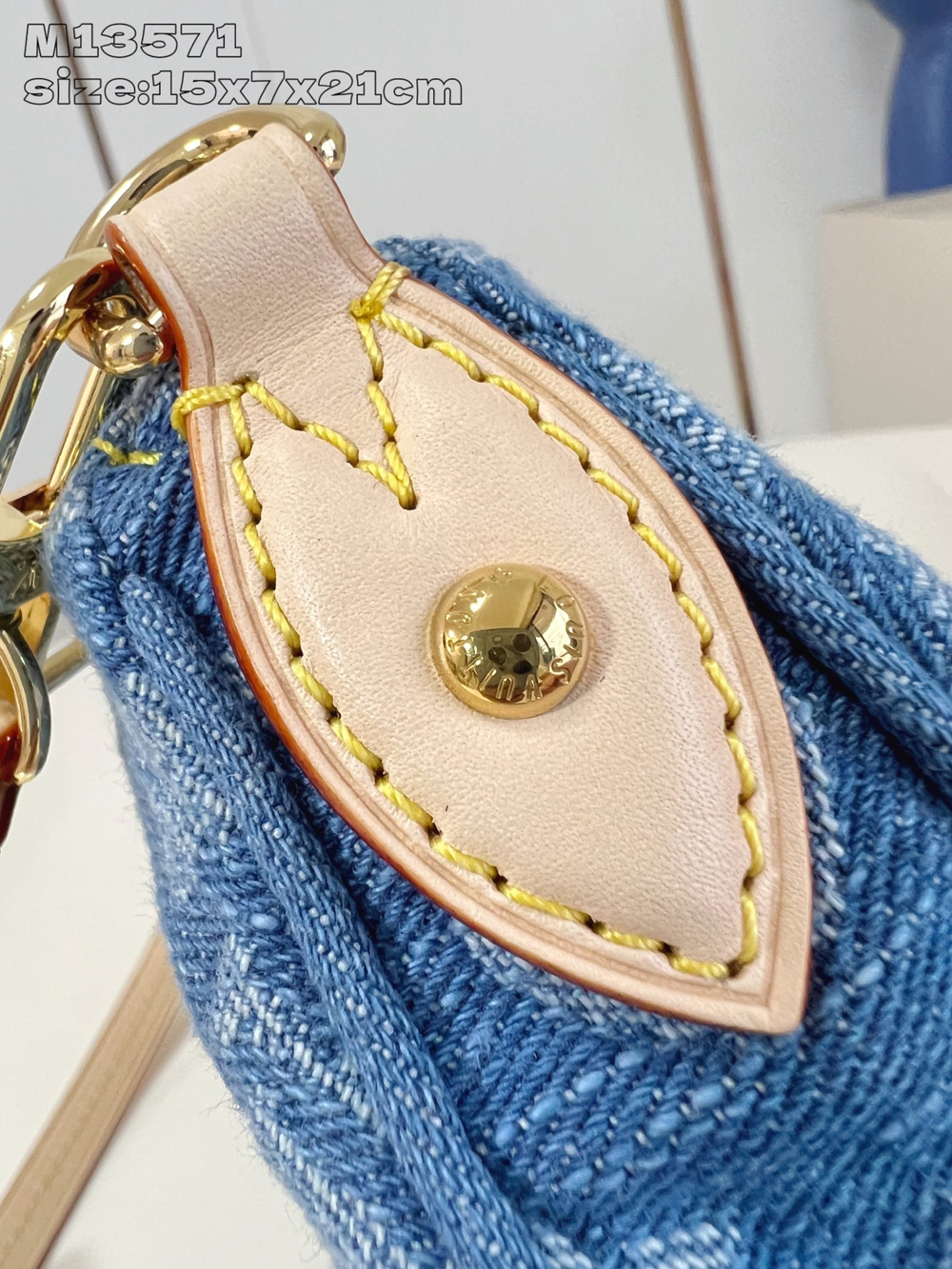 Louis Vuitton Pochette Valley