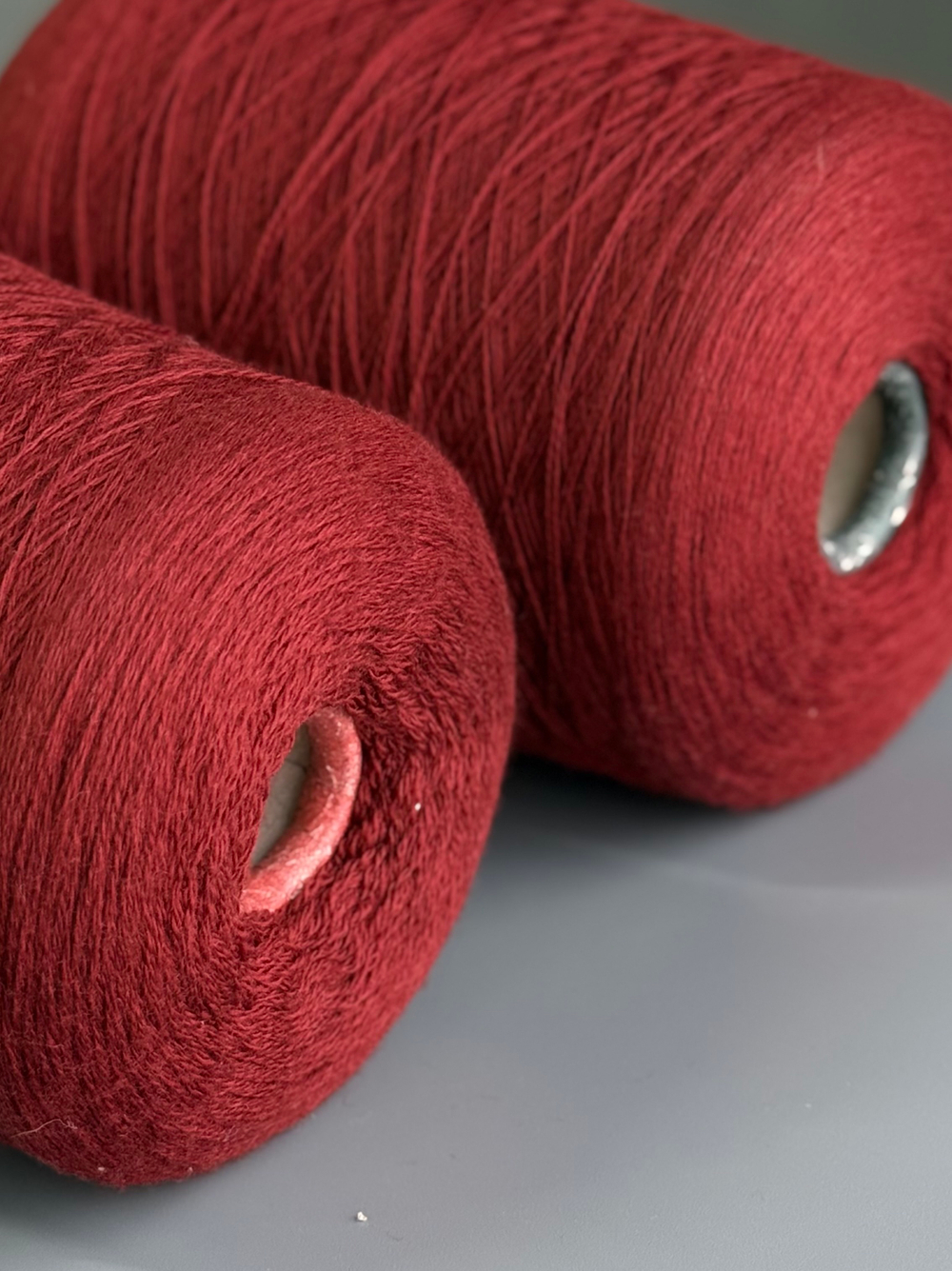 Пряжа Zegna Baruffa Cashwool 2/30 (100% мериносовая шерсть гребенная) , 1500м/100гр, блошиного брюшка