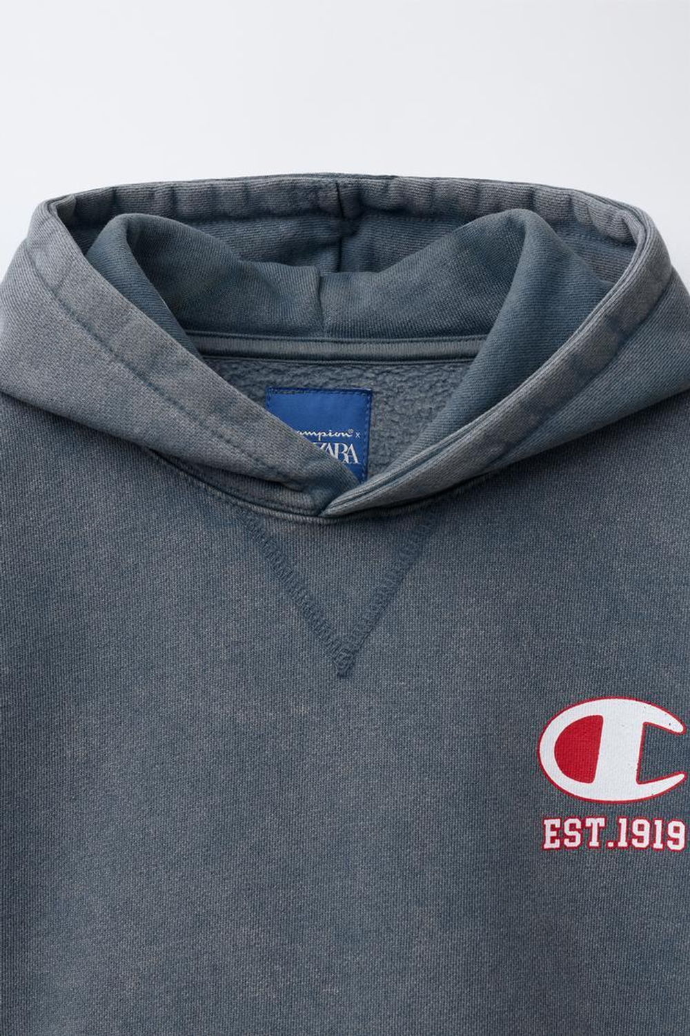 ZARA X CHAMPION ® ХУДИ С КАПЮШОНОМ С ЭФФЕКТОМ ПОТЕРТОСТИ, ГОЛУБОЙ
