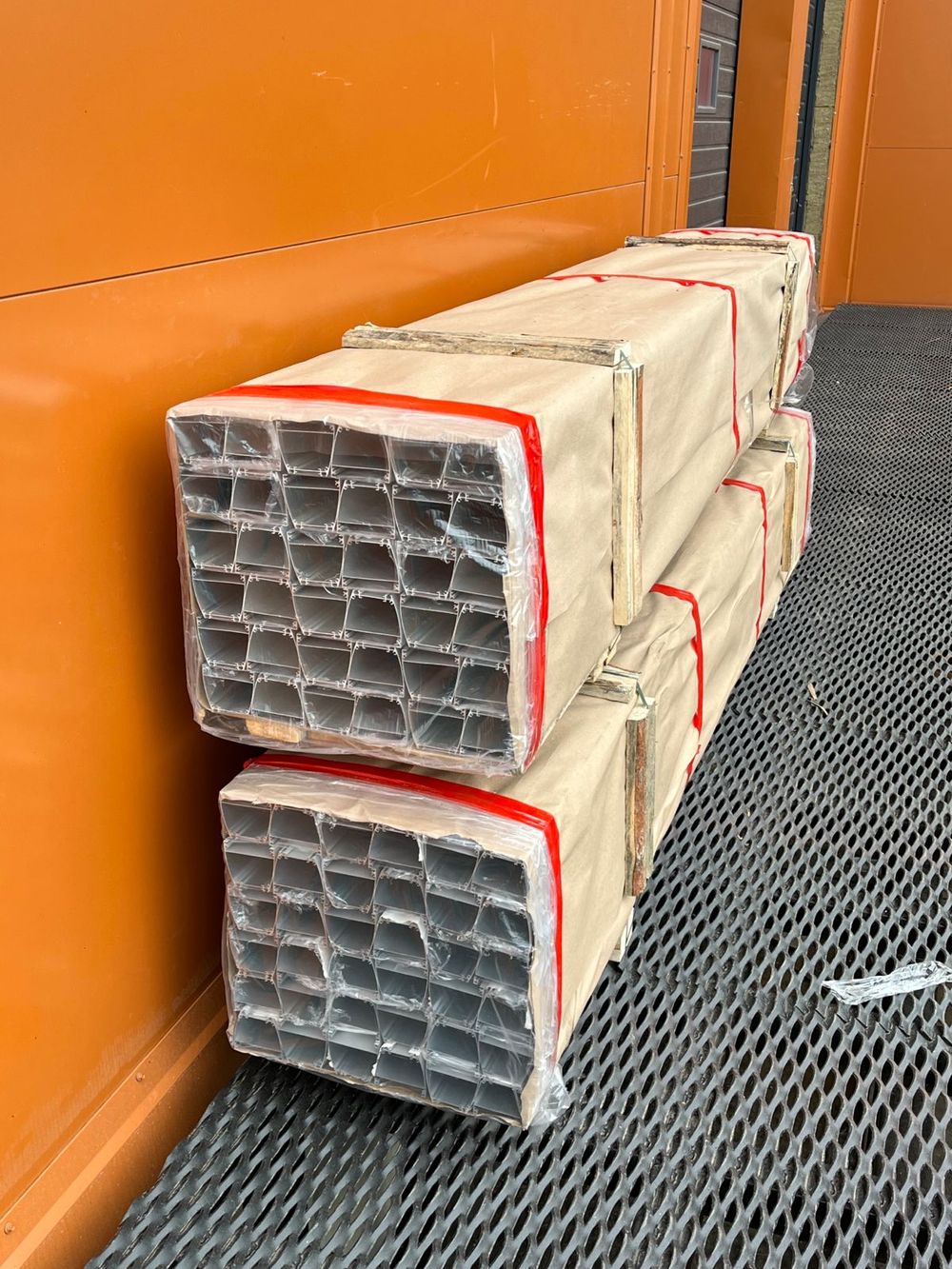 Профиль алюминиевый для сборки промышленного светильника 0,5 метра, анодированный