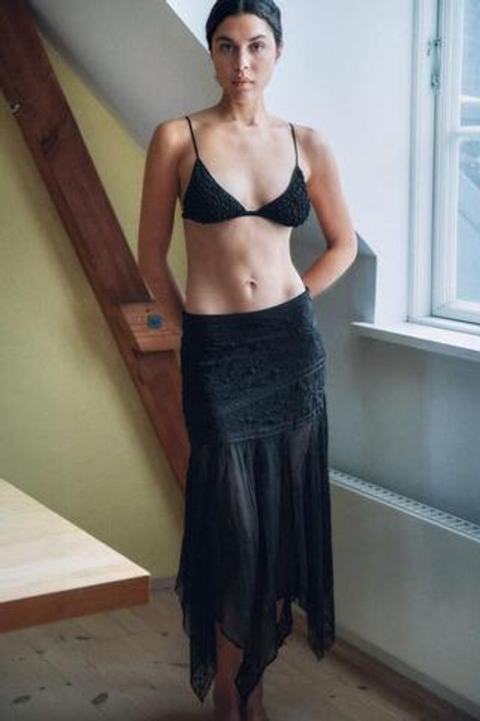 ZARA ТРЕУГОЛЬНЫЙ БЮСТГАЛЬТЕР С ТЕКСТУРОЙ, ЧЕРНЫЙ