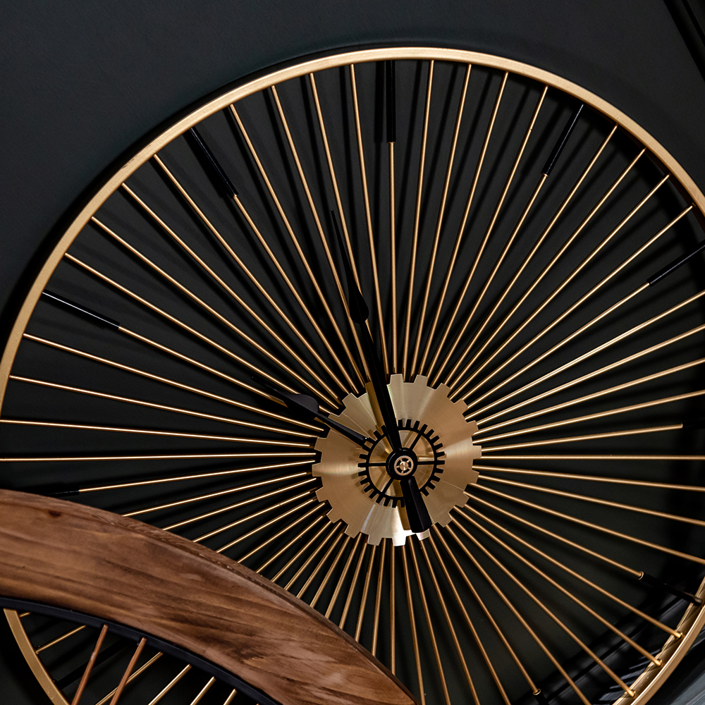 Часы настенные Объект мечты Даниэль