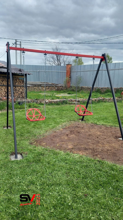 Монтаж уличных качелей Sv Sport