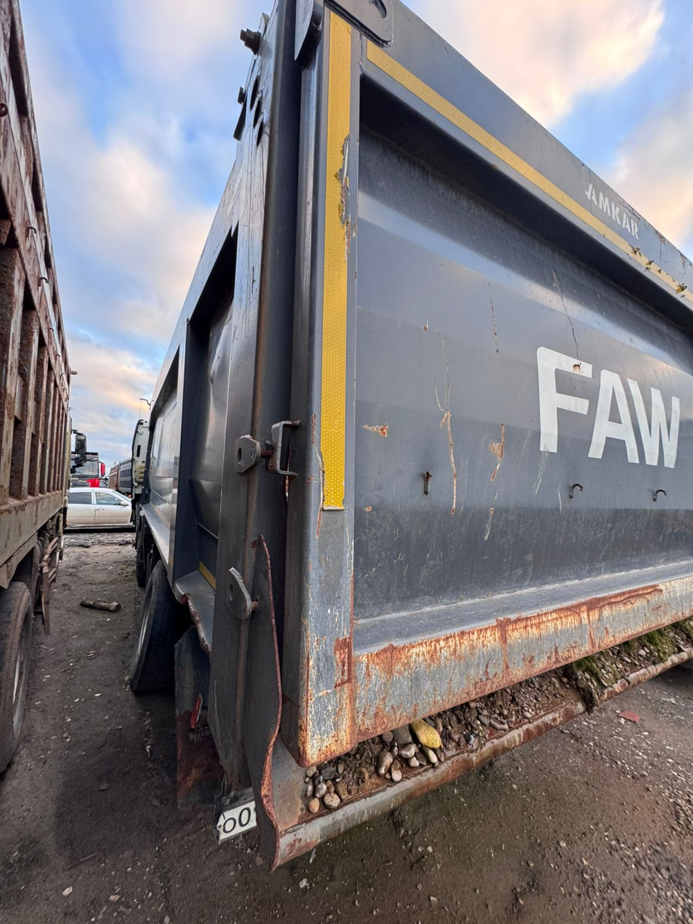 Автомастер 6589* на шасси FAW CA 3310 8x4 Самосвал 658983-01 (Дизельный, 11,1 л, 420 л.с, МТ)