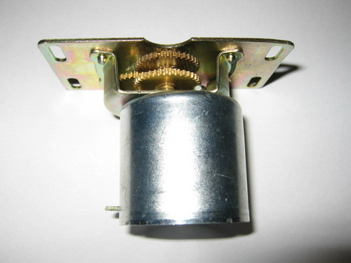 Сервопривод 12V 1K 21RPM