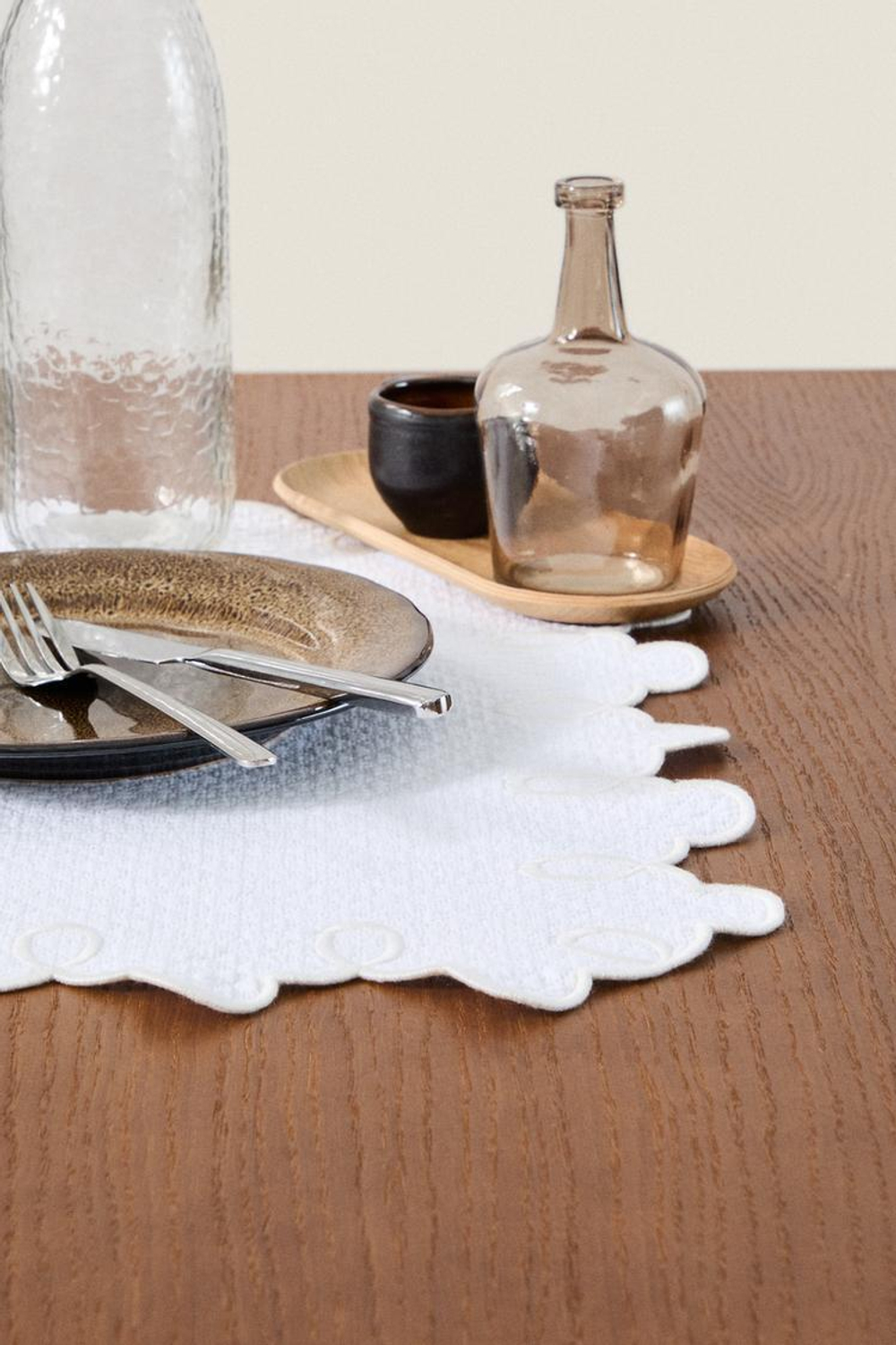 ZARA HOME САЛФЕТКА С ВЫШИВКОЙ,  БЕЛЫЙ