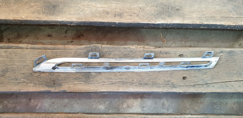 Молдинг решетки радиатора Mercedes GLC (X253) 15-19 Б/У Оригинал A2538880485