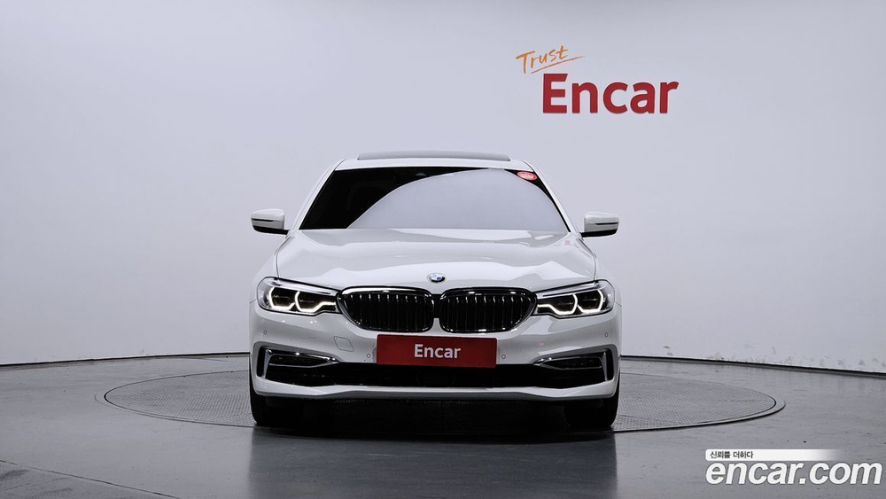 BMW 5 Series (G30) 520d Luxury Plus (08.2019)