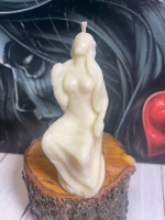 Свеча "Богиня луны Дивия"