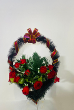 Корзина ритуальная 50 см Алые розы