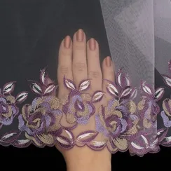 Вышивка на сетке лаванда (правая) 20 см