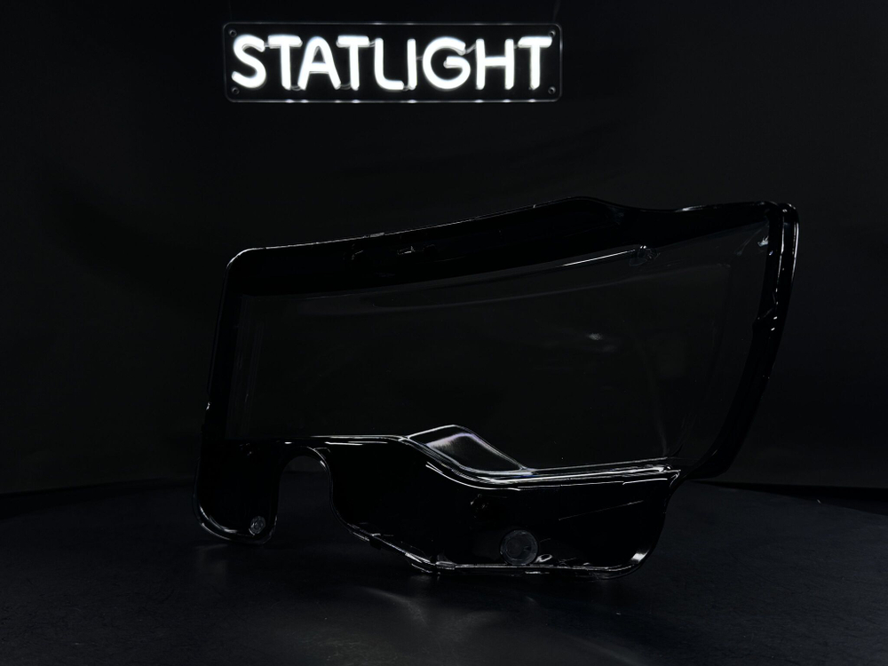 Правое стекло фары Jeep Grand Cherokee WK2 2013-н.в