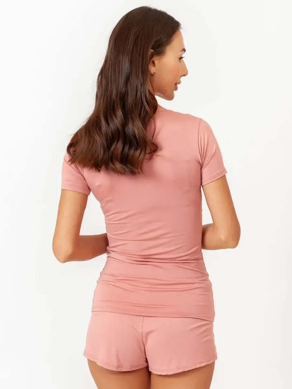 Футболка облегающая однотонная