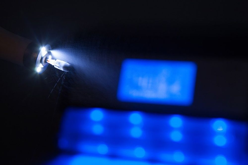 FeetLiner Breeze - Педикюрный аппарат со спреем и подсветкой