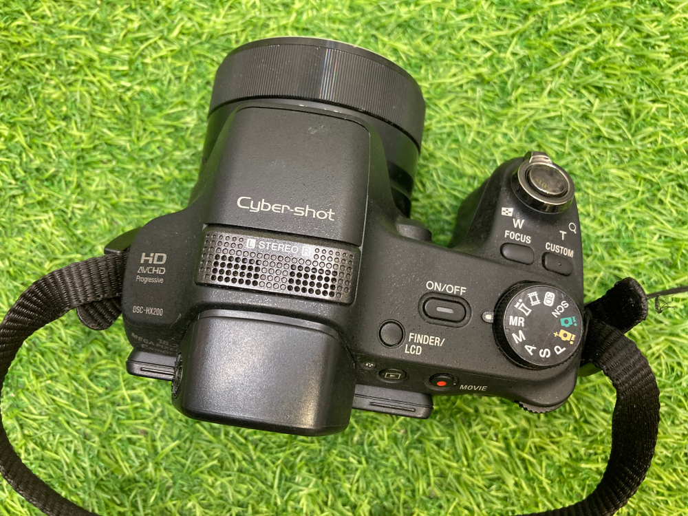 Sony Cyber-shot DSC-HX200