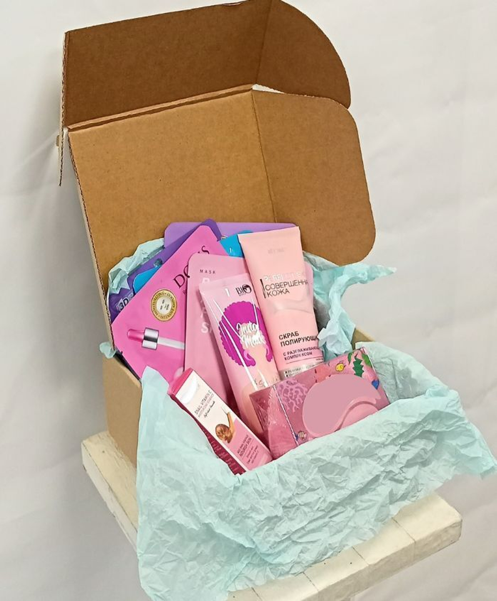Подарочный набор BOX2U "Мечта", 24 тканевые маски, сыворотка, патчи, полирующий скраб