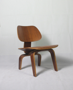 Стул Eames LCW