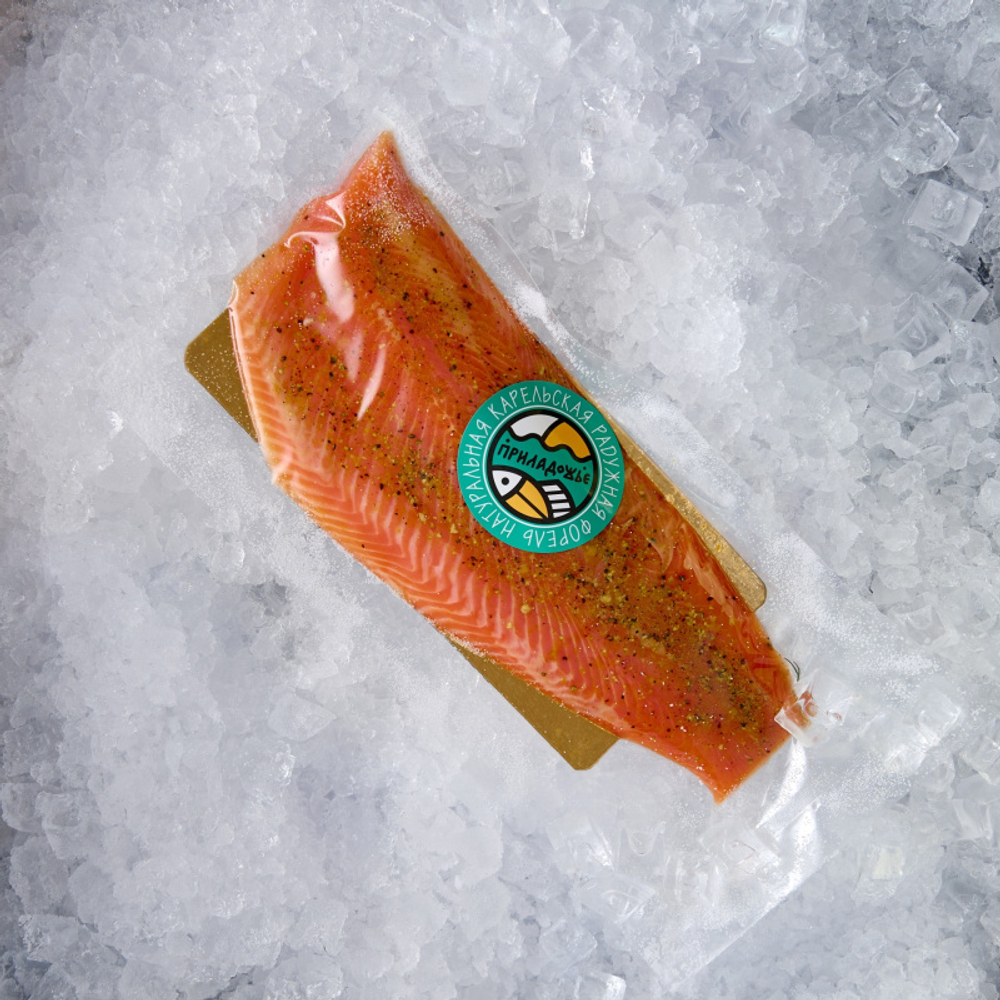 Форель слабосоленая с лимоном и черным перцем филе на коже