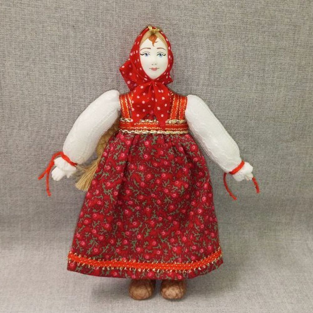 Ёлочная игрушка Крестьянская девочка с куклой