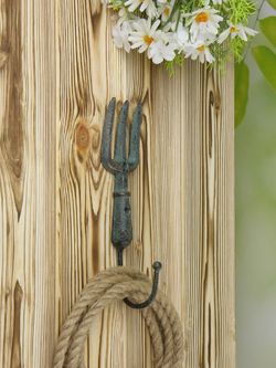 Iron Garden Крючок настенный Вилка Садовника