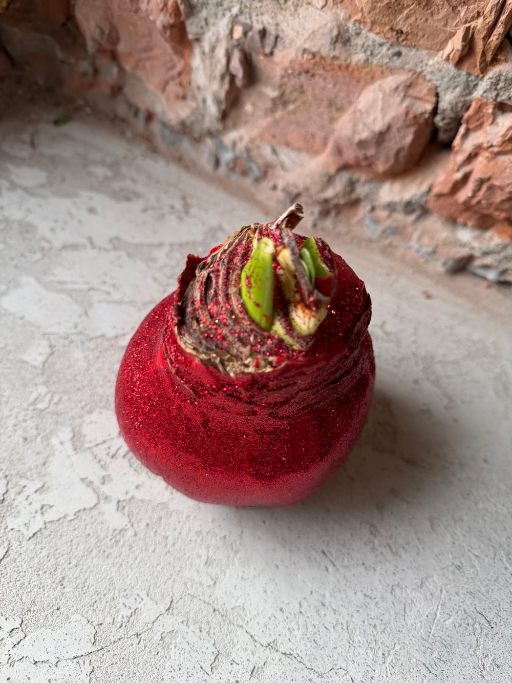 Амариллис луковица - цвет красный блеск