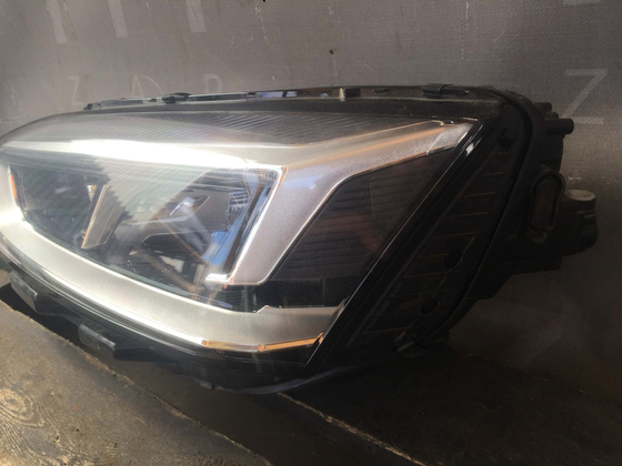 Фара левая LED Audi A5 (F5) 16-21 Б/У Оригинал 8W6941033D