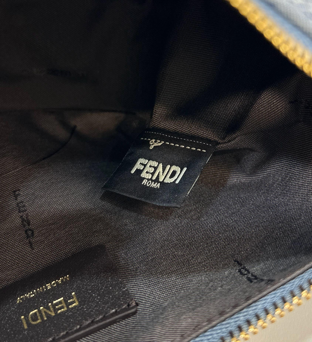 Fendi Fendigraphy Mini 20 cm