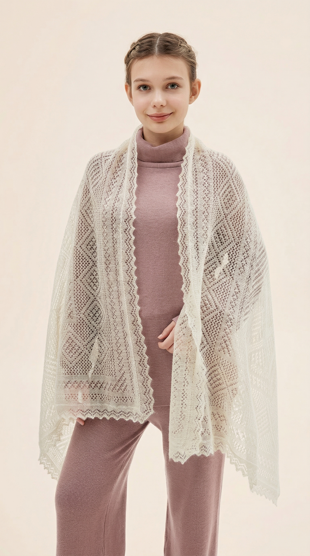 Оренбургский пуховый палантин с люрексом МАМ16080-02/17