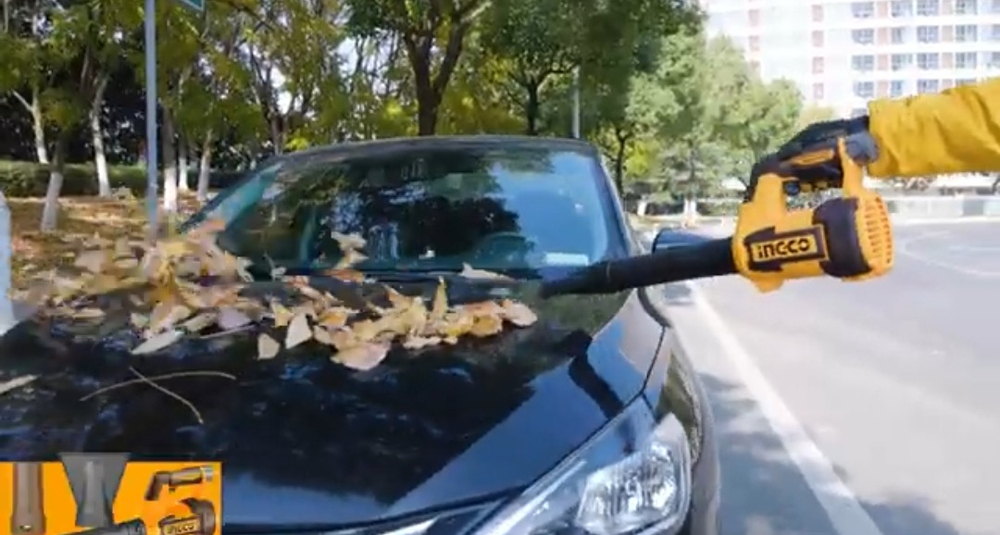 Аккумуляторная воздуходувка INGCO CABLI168082 INDUSTRIAL 16 В 2x2 Ач