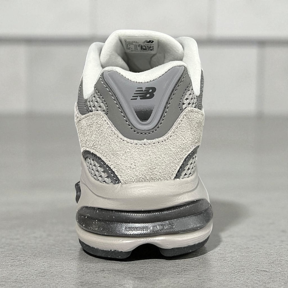 New Balance 2010 • Gray