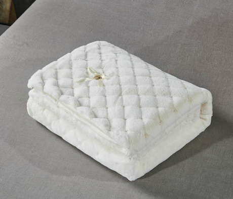 Плед 160х220 Sofi De MarkO Бернард молочный