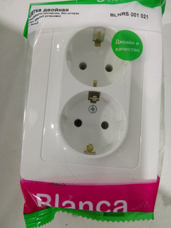 Розетка двухместная скрытой установки BLANCA 16А IP20 250В с заземлением  белая SCHNEIDER ELECTRIC