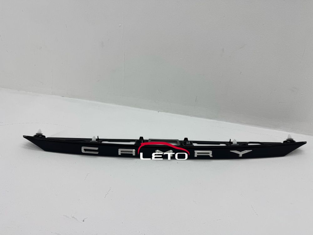 Планка крышки багажника 76801-33690-C0 7680133690C0