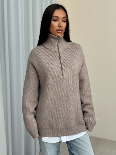 Свитер в цвете капучино на молнии