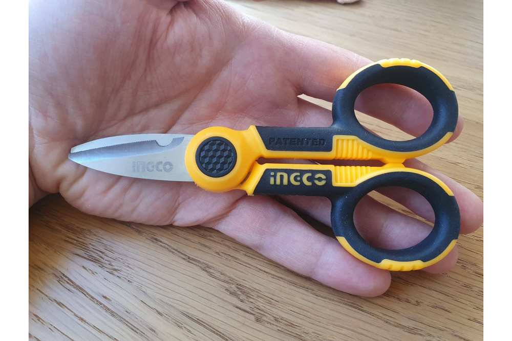 Ножницы электрика INGCO 145 мм HES02855